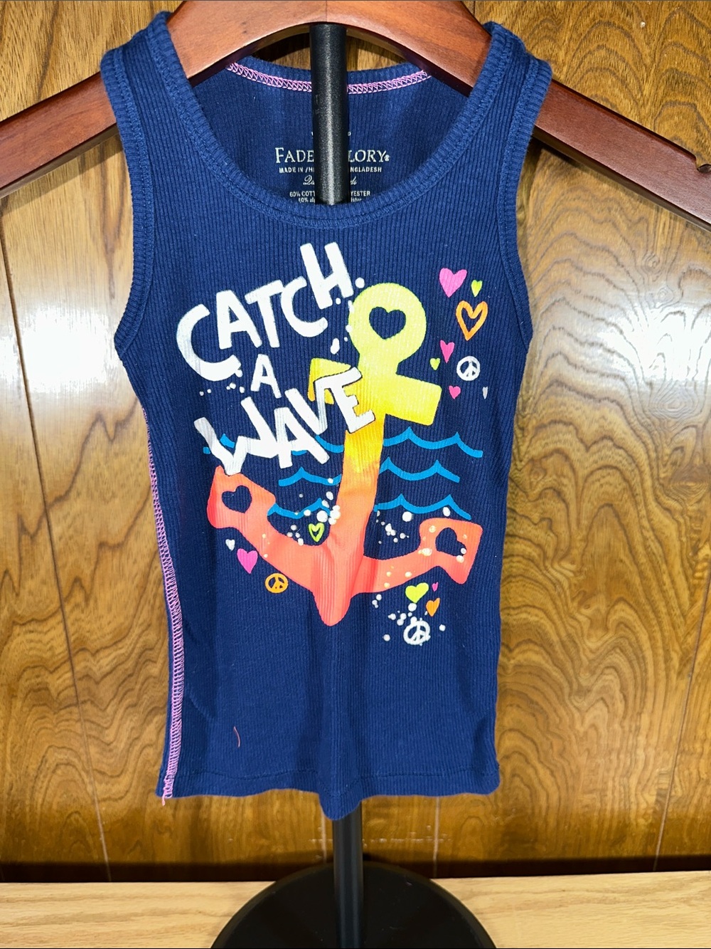 🎉Faded Glory Navy Tank with Bright Anchor & Wave Graphic. D314